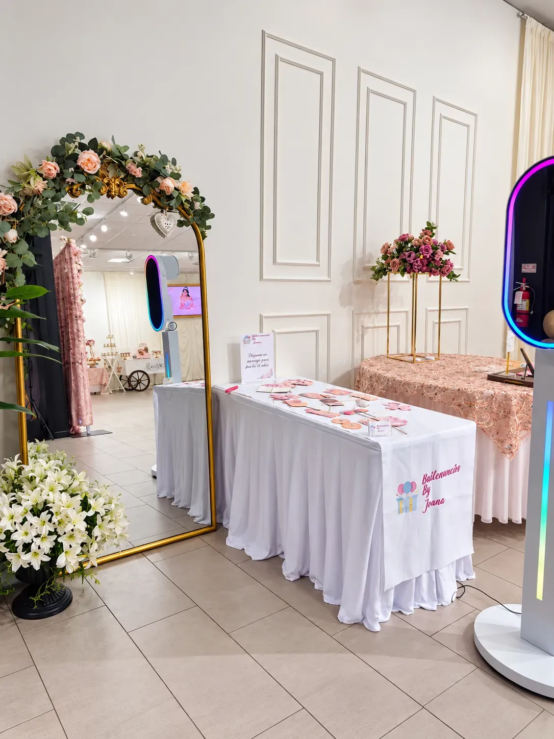 15 Photo Booth Mirror