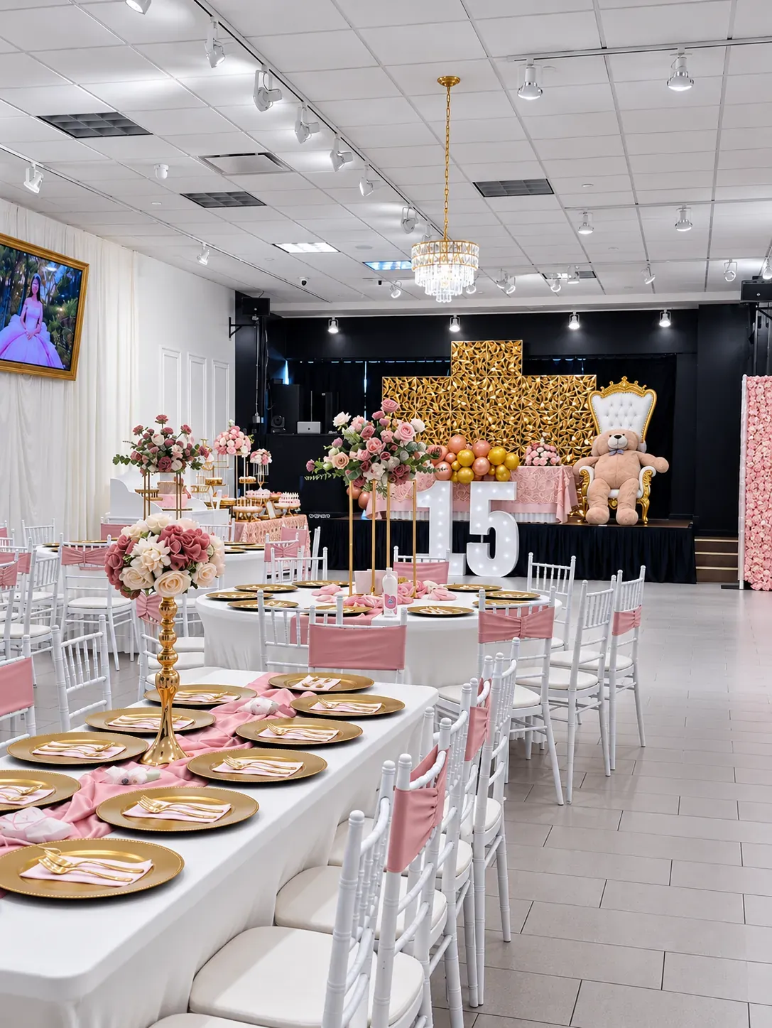 02 Hall Toward Stage
